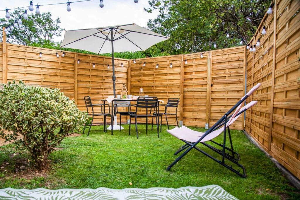 Charmant Studio/T2 Au Calme Avec Jardin Et Parking Fos-sur-Mer Luaran gambar